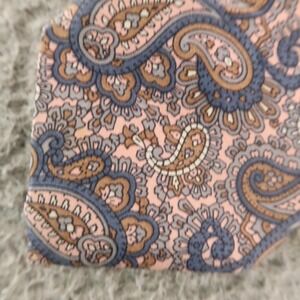 Adams Row Tie Blue Pink‎ Paisley Silk